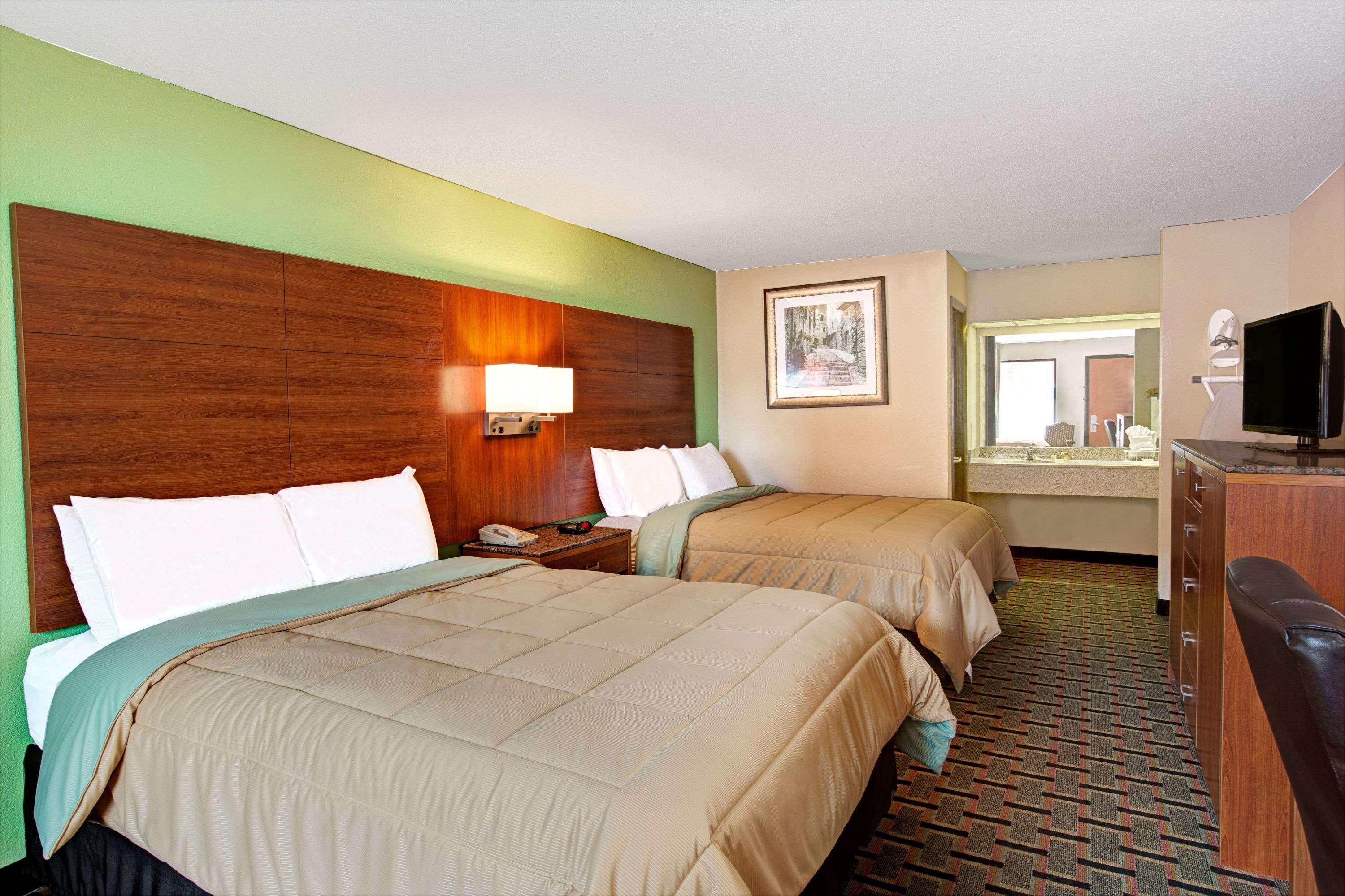 Days Inn Conover/Hickory Exterior photo