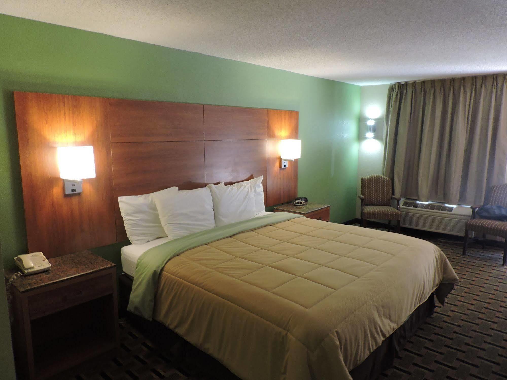 Days Inn Conover/Hickory Exterior photo